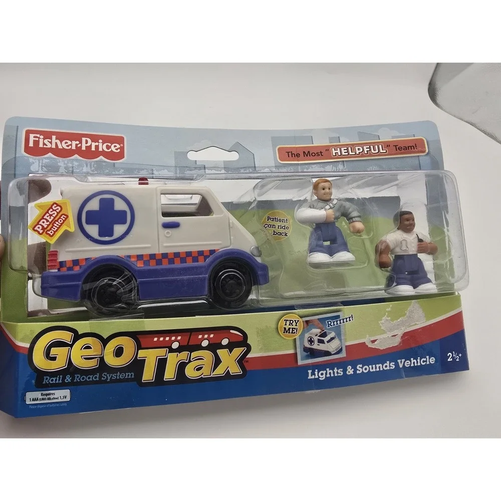 BRAND NEW FISHER PRICE GEO AMBULANCE HELPFUL TEAM 2.5+ LIGHTS & SOUNDS 2007